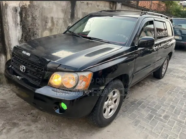 Toyota Highlander 2004 Black - 1