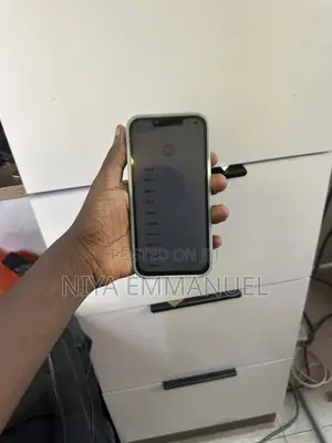Apple iPhone 13 128GB White