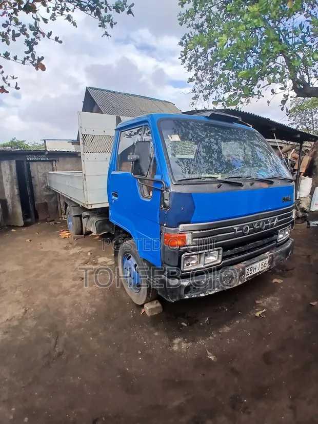 1999 Toyota Dyna 300 Truck - Blue - 1
