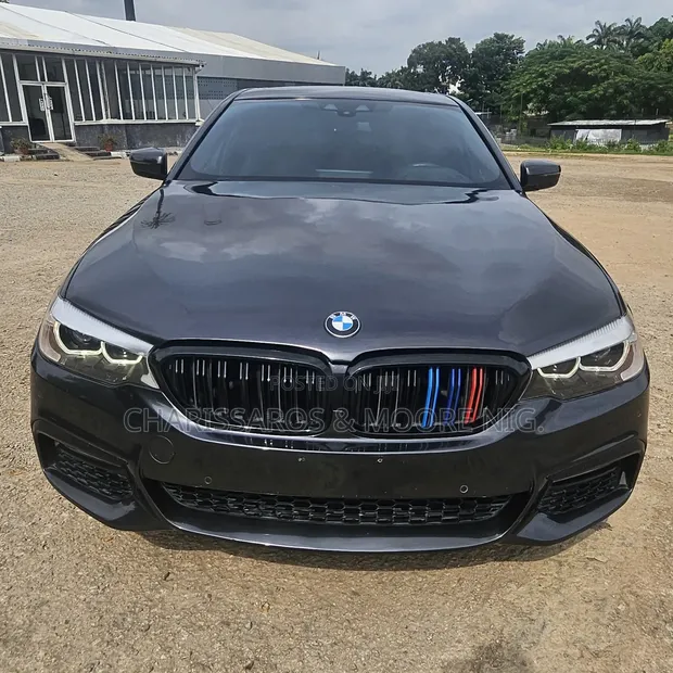 BMW 5 Series 540i 2017 Black - 1