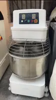 Spiral Mixer 50kg Na Biyu - 1