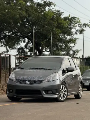 Honda Fit 2012 Gray