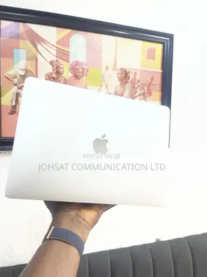 Apple MacBook Pro 2017 8GB RAM 256GB SSD