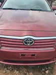 Toyota Avensis 2001 Red - 1