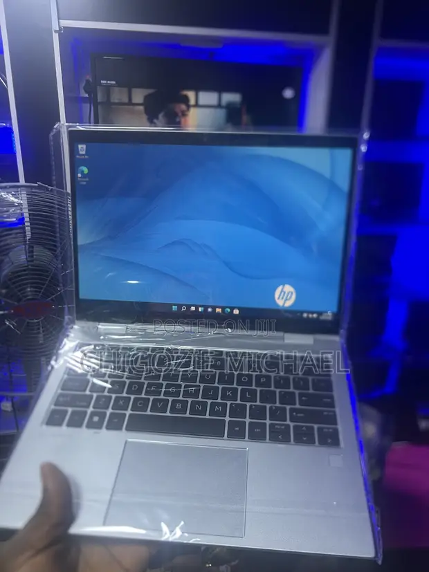 HP EliteBook 830 G9 Laptop - 12th Gen i5, 16GB RAM, 256GB SSD - 1