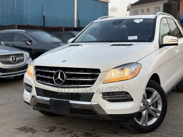 2015 Mercedes-Benz ML350 4MATIC SUV - 1