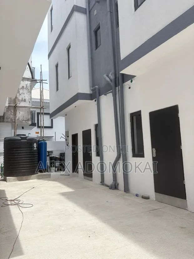 Newly Built 4-Bedroom Terrace Duplex in Lekki - 1