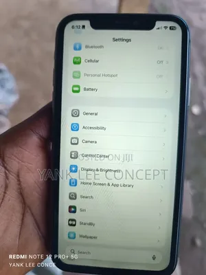 Apple iPhone 11 64GB Baki