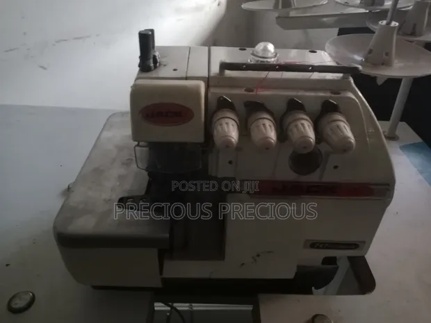 4-Thread Industrial Sewing Machine - 1