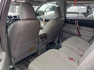 Toyota Highlander Limited 3.5L 4WD 2013 Grey