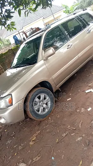 Toyota Highlander 2006 Zinariya