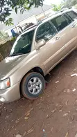 Toyota Highlander 2006 Zinariya - 3