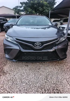 Toyota Camry XSE 2018 Gray