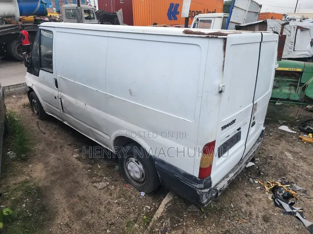 Ford Transit 2004 Bus - 1
