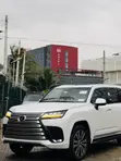 2023 Lexus LX 600 SUV - Fari - 2