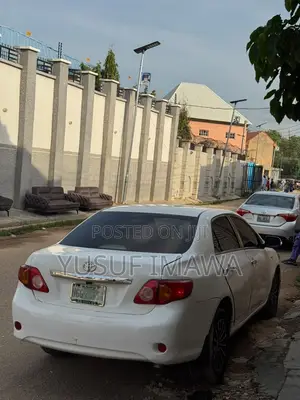 Toyota Corolla 2010 White
