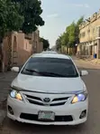 Toyota Corolla 2010 White - 4