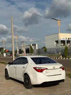 2014 Toyota Corolla S Plus Sedan - Distress Sale