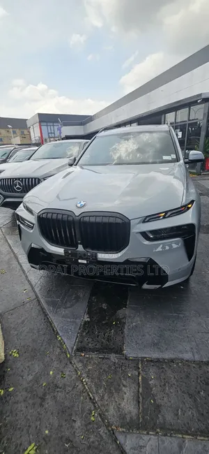 Sabon BMW X7 2025