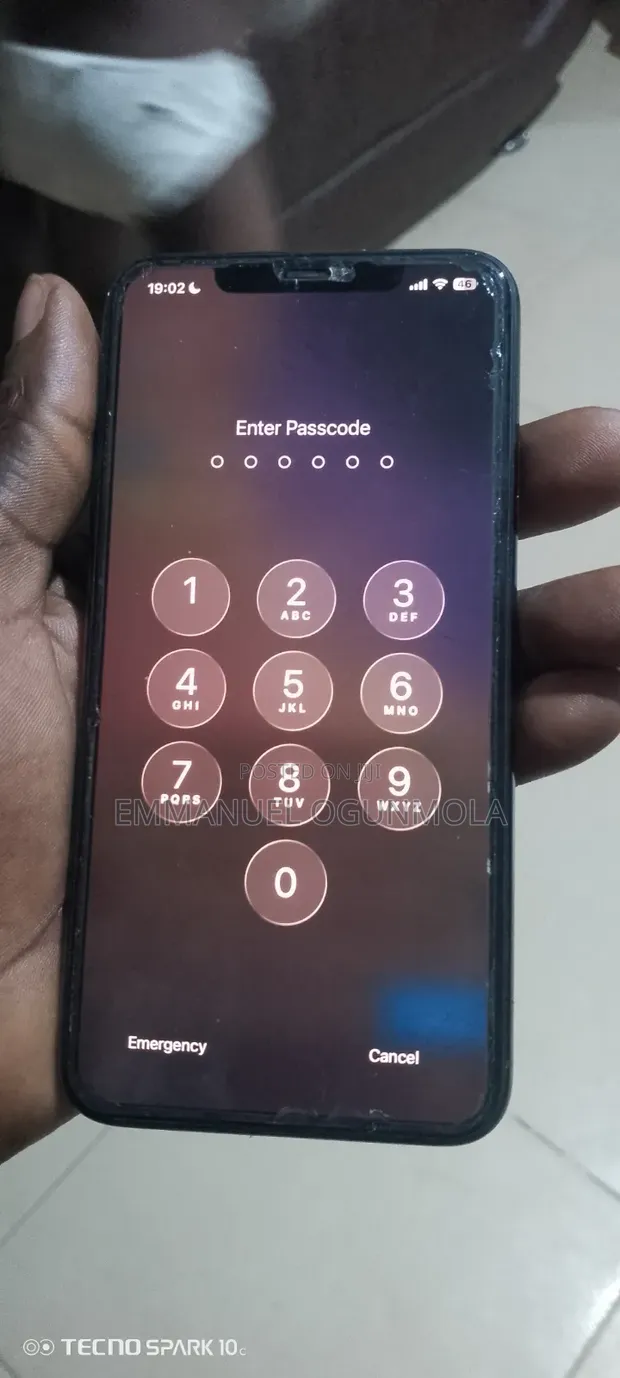 Apple iPhone 11 Pro Max 256GB Black - 1