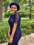 Hannun Rogo Gown Launin Navy Blue da Ruffle Cap - 1