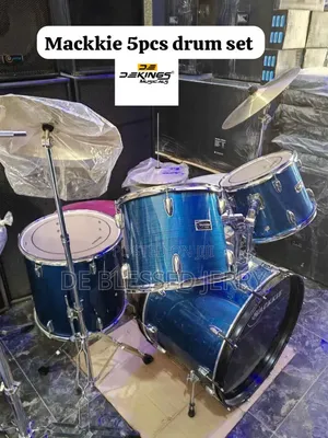 Yamaha 5-Piece Acoustic Drum Set - Brand New