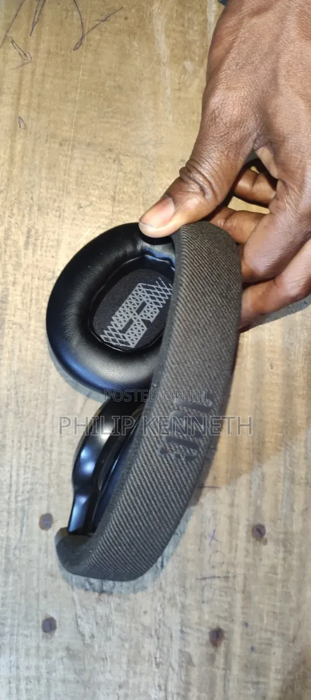 JBL Live 770NC Deep Bass Headphones (Used) - 1