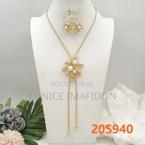 Ladies Fashion Jewelry Set - Gold Colour