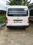Toyota HiAce 2004 White - 4