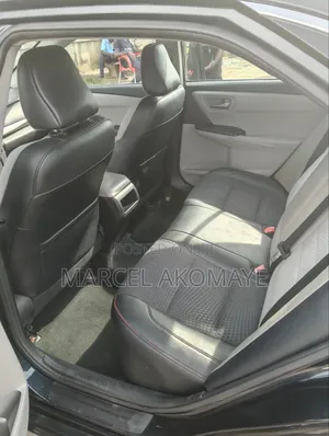 2016 Toyota Camry Beige - Foreign Used