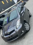 Toyota Yaris 2010 Gray - 1
