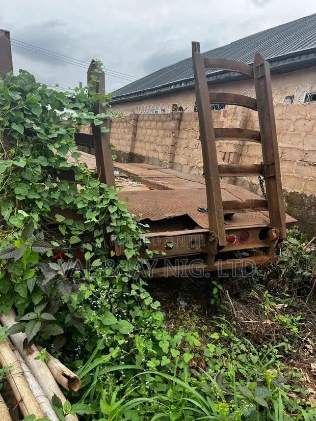 70 Ton Double Axle Lowbed Trailer - Construction Use - 1