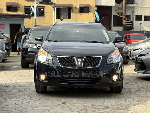 Pontiac Vibe 2.4 4WD 2010 Black - 1