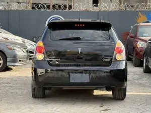 Pontiac Vibe 2.4 4WD 2010 Black