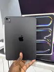 Apple iPad Pro 256GB Black (Open Box) - 1