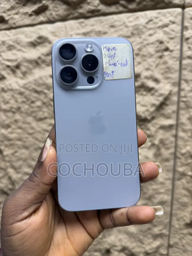 Apple iPhone 15 Pro 256GB Blue - 1