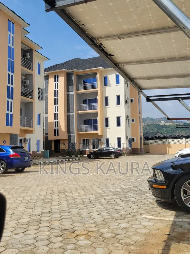 Gidan Kwana 3 Bedroom Don Sawa a Mabushi, Abuja - 1
