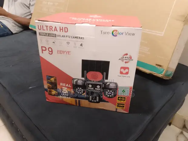 Kyamaran CCTV mai Lens Guda Uku na Rana (Solar) da PTZ don Waje - 1