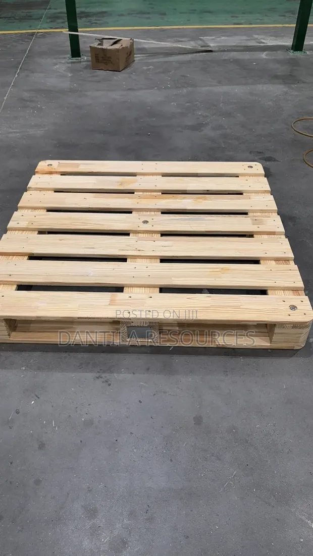 Wooden Pallet 4x4 - 1