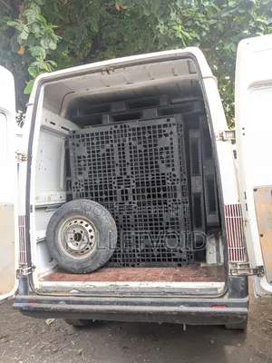 Sabbin Filastik Pallets na Masana'antu