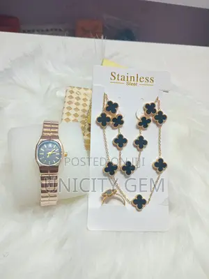 VCA Complete Jewelry Set with Wristwatch | Elegant Women Combo