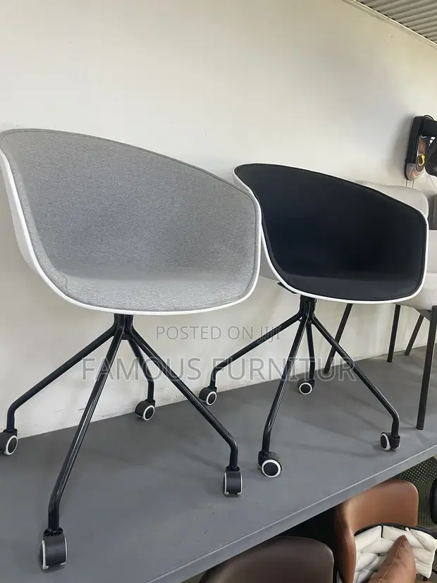 Modern Rolling Swivel Bucket Chairs - Ergonomic Curve - 1