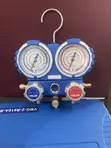 VALUE VMG-2-R410A-B Dual-Gauge Manifold Set - 1