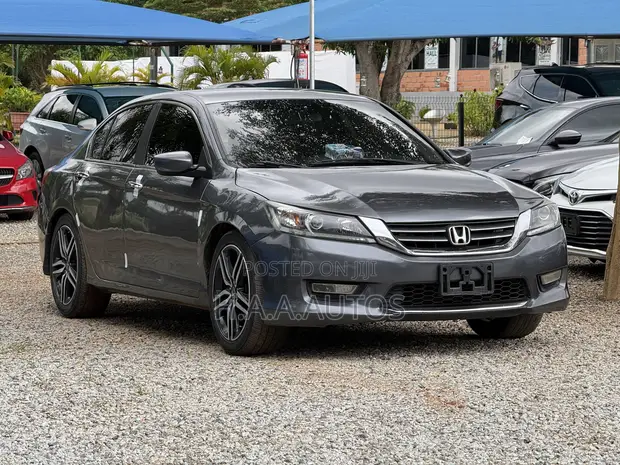 Honda Accord 2013 Gray - 1