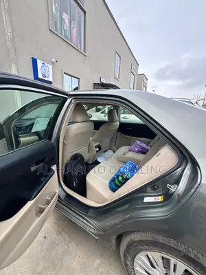 Toyota Camry 2013 LE - Toks