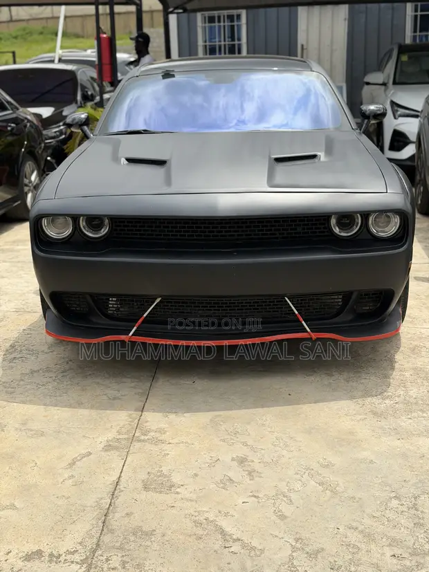 Dodge Challenger 2018 Black - 1