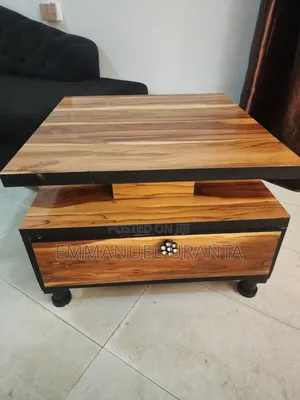 Modern Dual-Tier Coffee Table Mai Duroji