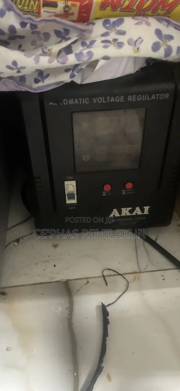 Akai 5000W 3-Phase Stabilizer - 1