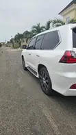 Lexus LX 570 2018 White - 2