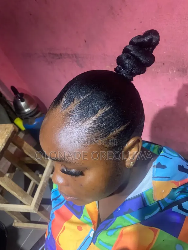 Happy Woman Unisex Lab: Professional Hairdresser in Ajah - 1